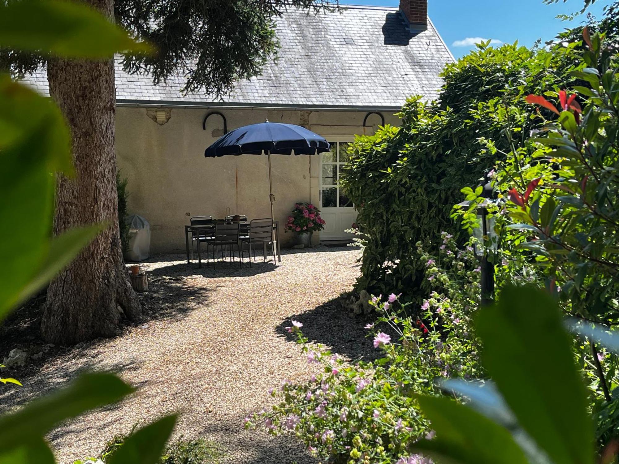 Charming Cottage In Chateau Les Roches Gardens Mont-Saint-Jean  Eksteriør bilde