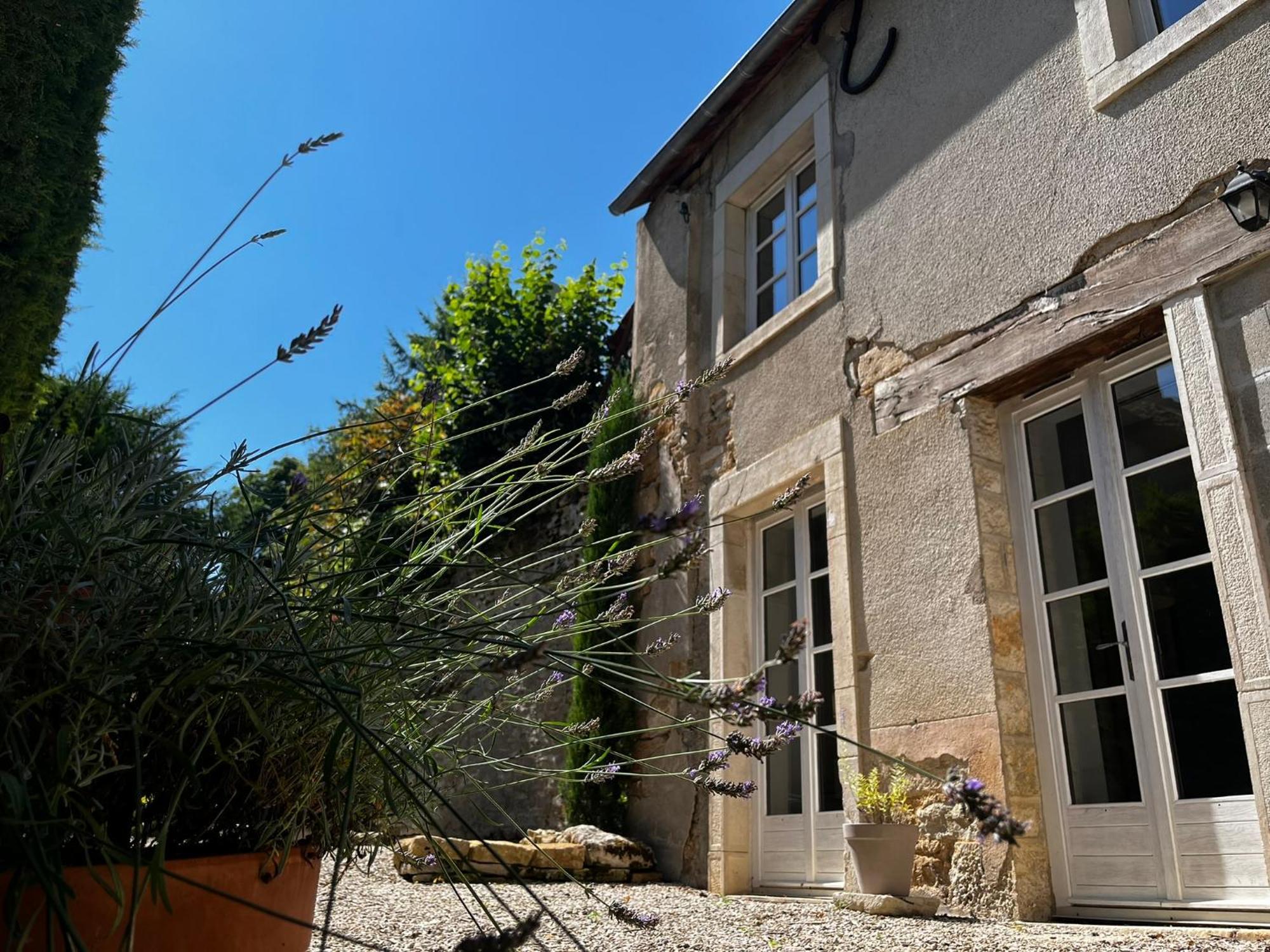 Charming Cottage In Chateau Les Roches Gardens Mont-Saint-Jean  Eksteriør bilde